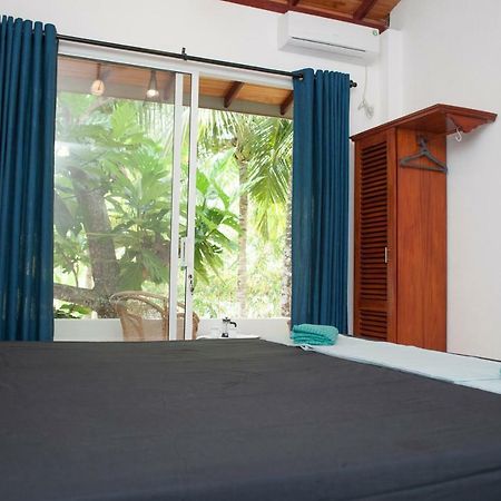 Hotel Alvas House à Hikkaduwa Extérieur photo