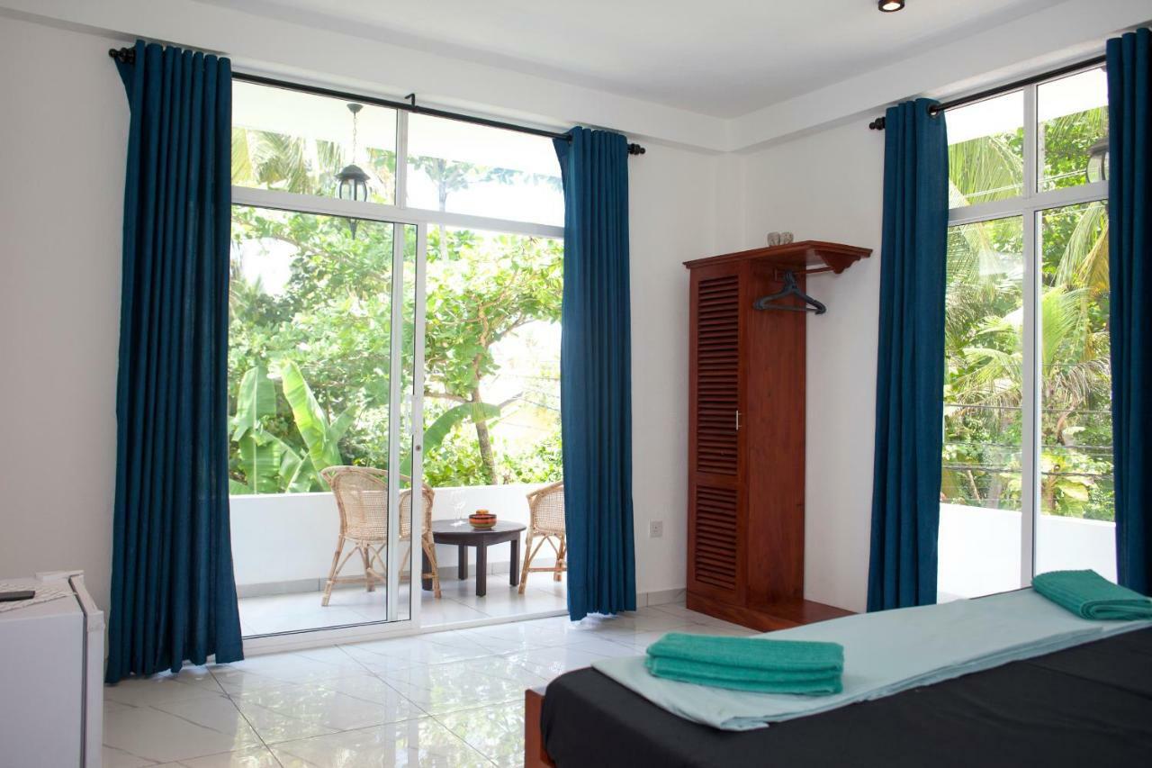 Hotel Alvas House à Hikkaduwa Extérieur photo